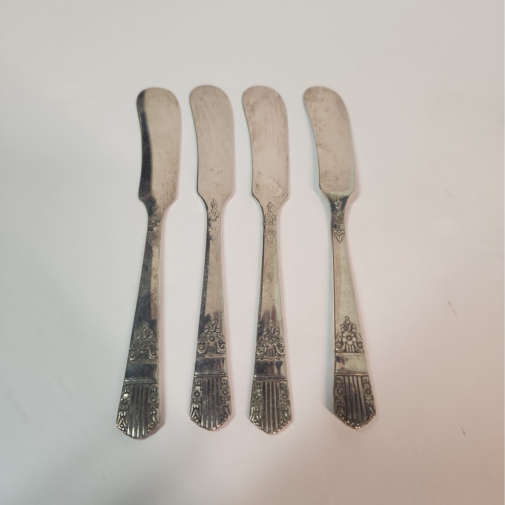 Wm A Rogers Oneida 1938 Silverplate Harmony Appetizer Butter Cheese Knives x 4